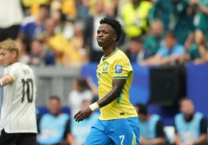 Vinícius Júnior e Haaland prometem duelo decisivo no Brasil-Noruega