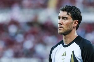 “Vlahovic available to negotiate a return to Juventus after the end of his contract.”