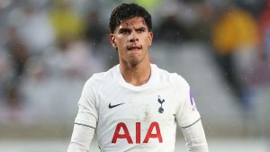 Mateus Fernandes chooses Tottenham for the challenge in the Premier League.