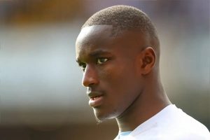 A saga de hesitação ameaça o futuro de Moussa Diaby no Al-Ittihad