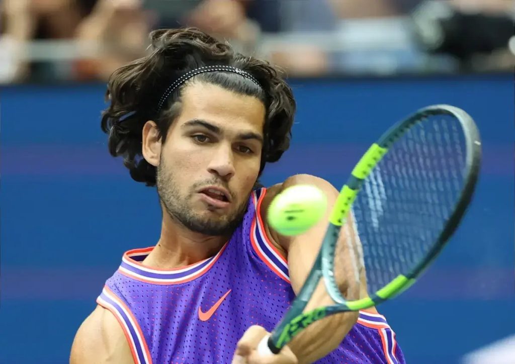 Alcaraz e Djokovic podem medir forças numa semifinal dura no US Open
