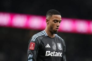 Arsenal reforça defesa com Ezri Konsa no radar