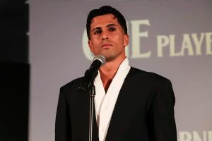 Barcelona confirma contratação definitiva de João Cancelo até 2029