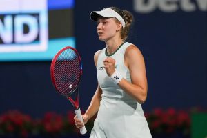 Elena Rybakina stays focused despite nearing the world number 1 ranking.