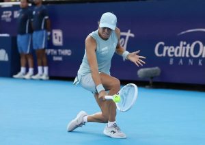 Iga Swiatek retira-se do torneio de pares mistos do US Open