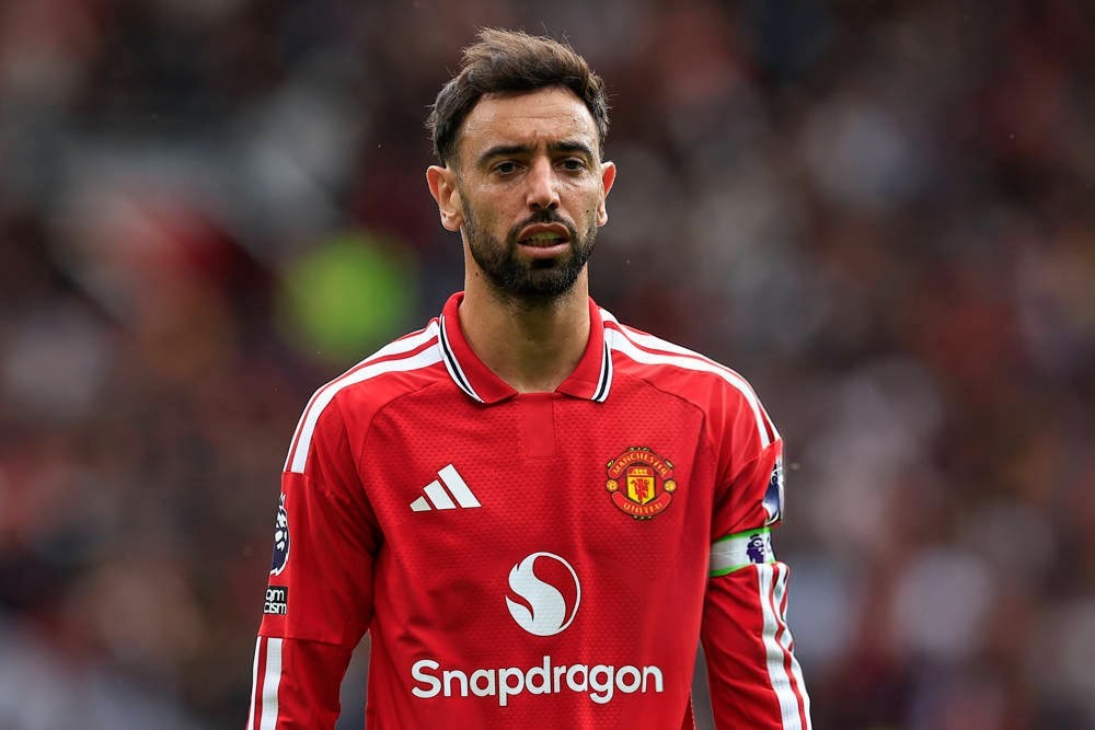 Bruno Fernandes brilha em vitória do Manchester United enquanto spurs continuam sem ganhar
