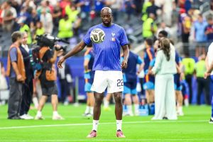 Jean-Philippe Mateta pode estar de saída para o Aston Villa