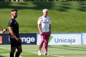 Jose Mourinho praises Dumfries and highlights three aspects of Real Madrid.