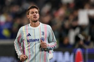 Juventus is preparing three departures in defense for a new signing.