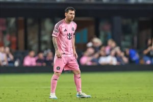 Lionel Messi incerto sobre continuar a jogar após morte do pai