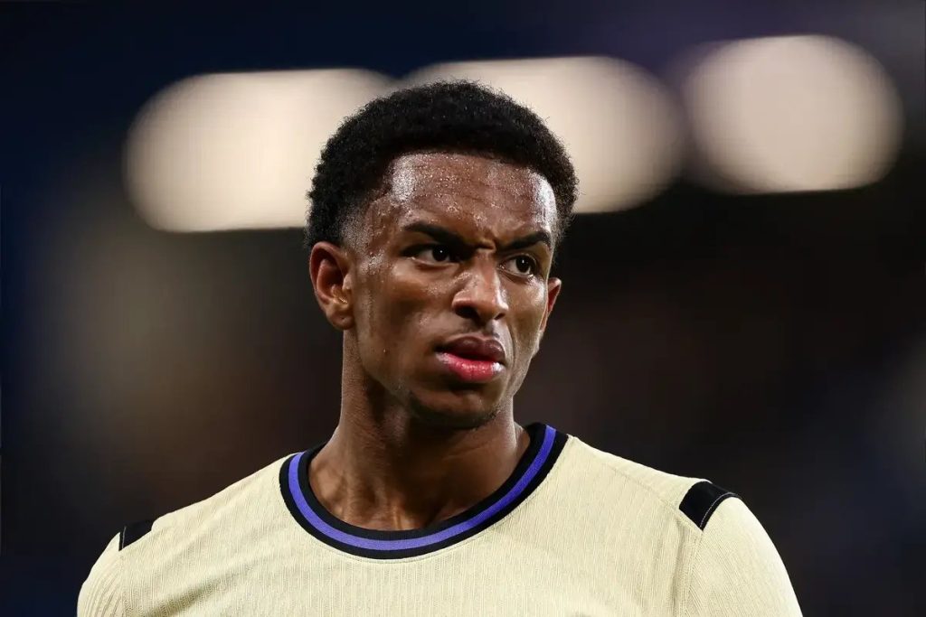 Manchester United avança para contratação de Alejandro Balde
