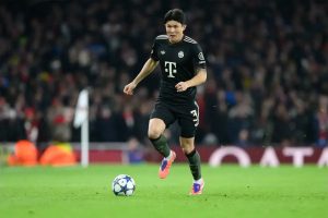 Manchester United interessado na contratação do defesa Kim Min-jae