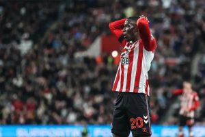 “Mukiele guarantees victory for Sunderland over Wrexham in the USA.”