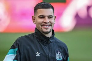 Newcastle confirma saída de Bruno Guimarães para Arsenal