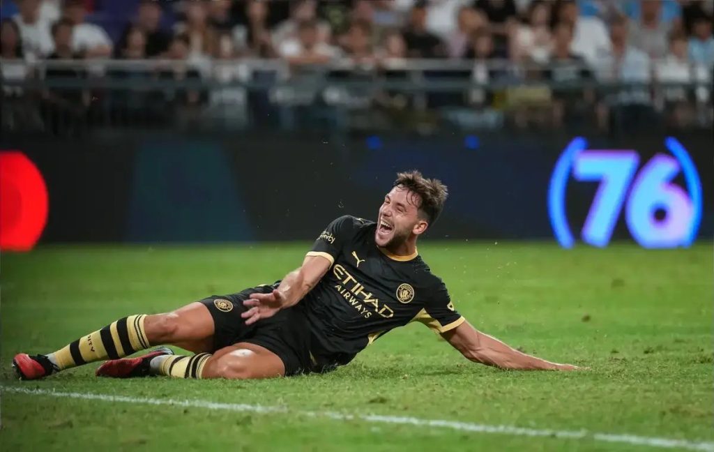 Nico Gonzalez confirma permanência no man city enquanto Rodri pode sair