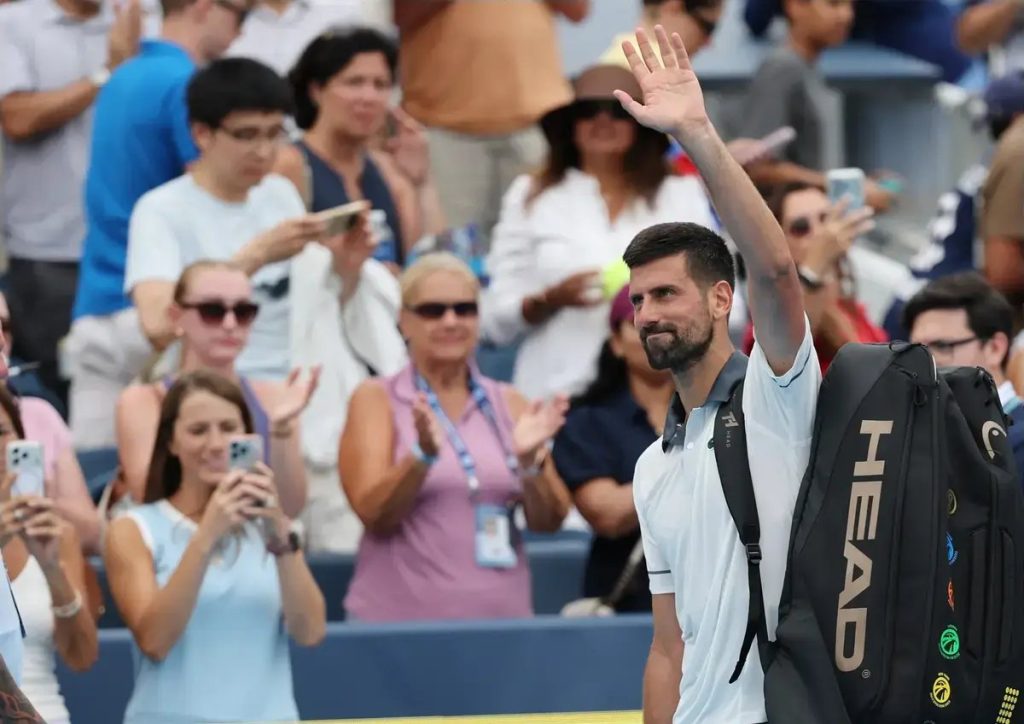 Novak Djokovic reforça hipóteses no US Open após saída de adversário