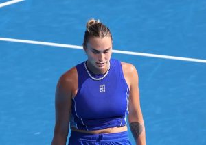 “Sabalenka loses in Cincinnati and shows frustration with young supporter.”