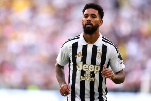 Spalletti destaca expectativas altas e surpresa com Douglas Luiz na Juventus