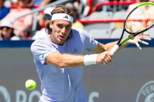 Stefanos Tsitsipas wins in Cincinnati and admits to distancing himself from his father.