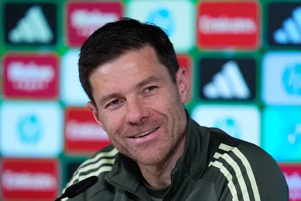Xabi Alonso critica falta de eficácia do Chelsea contra Tottenham