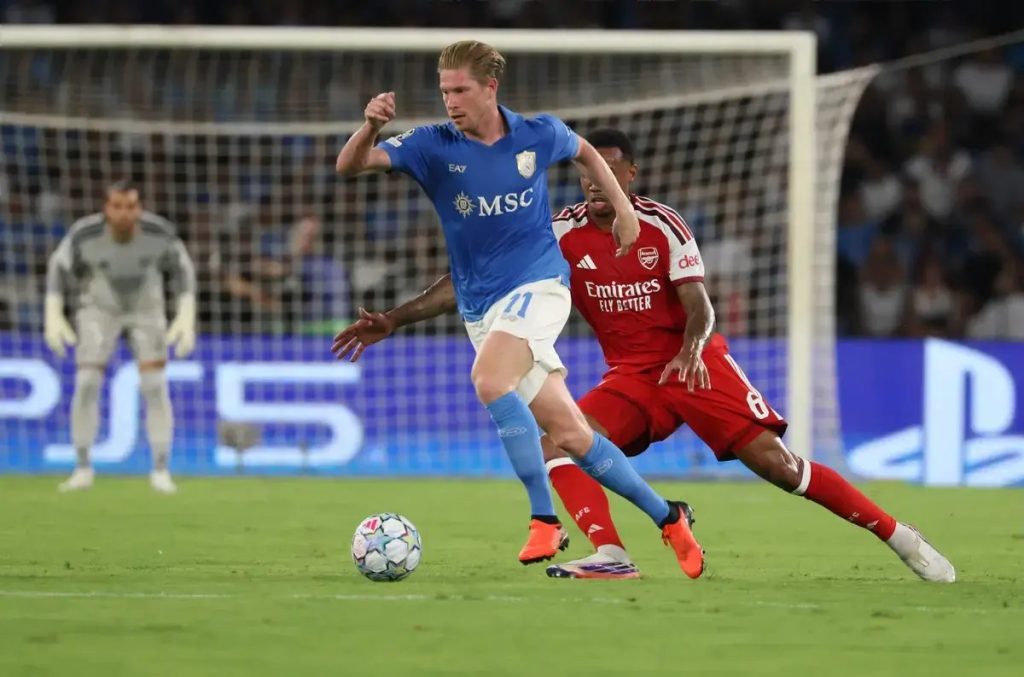 De Bruyne defende-se após derrota do Napoli frente ao Arsenal