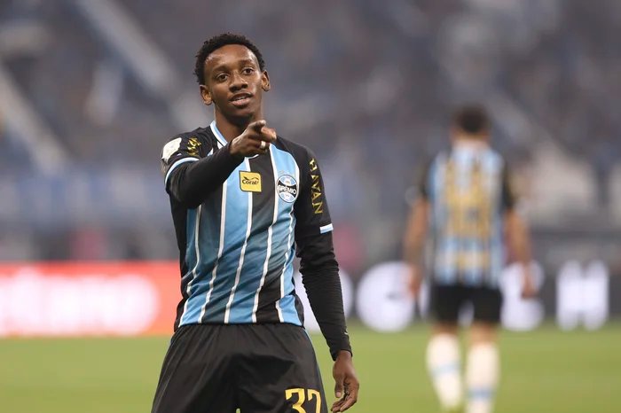 Gabriel Mec chega ao porto para assinar por 10 milhões de euros