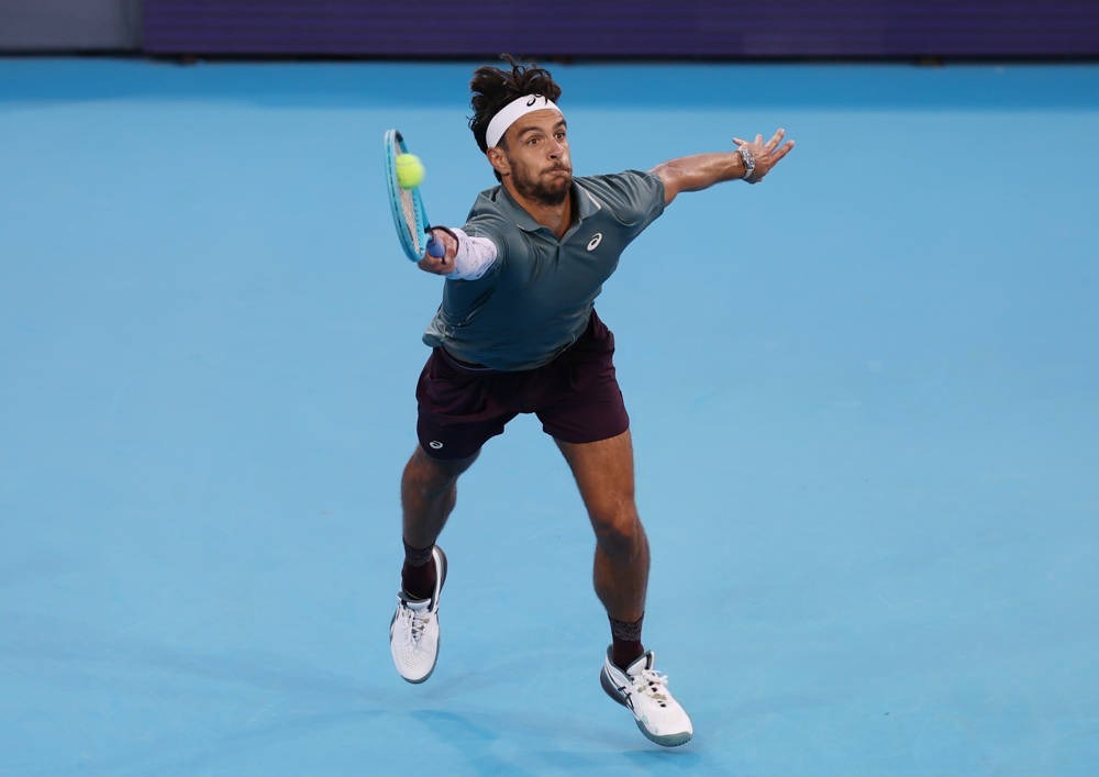 Lorenzo Musetti afastado do open do japão por nova lesão