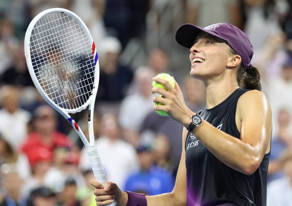 Coco Gauff e Iga Swiatek avançam aos oitavos no us open