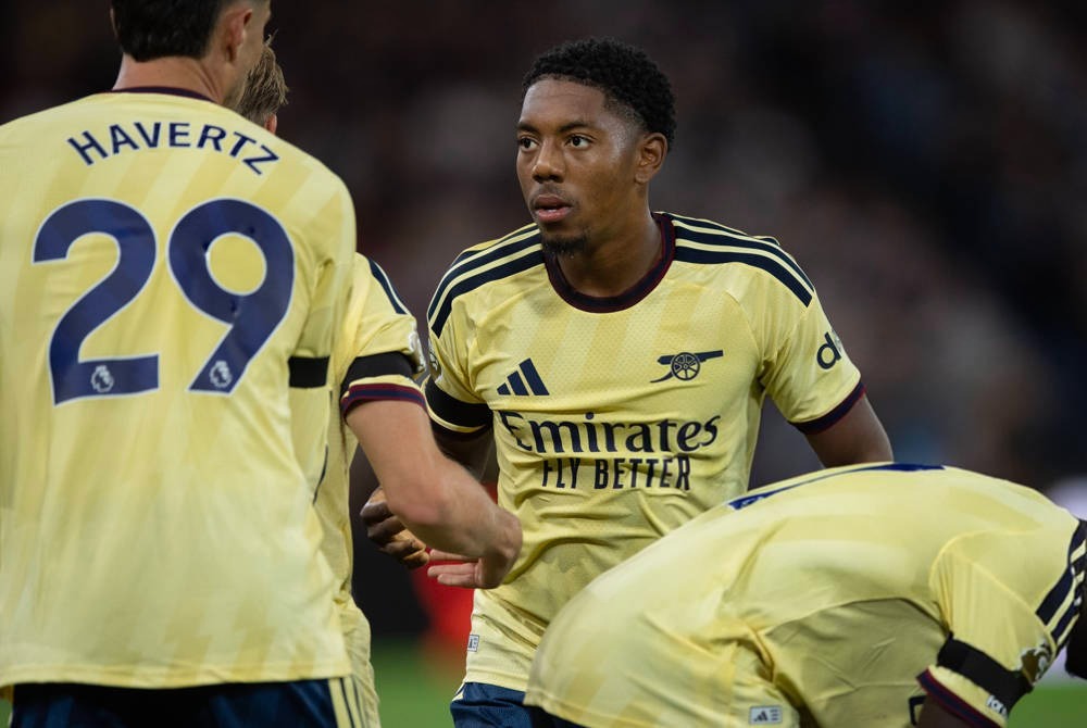 Arsenal e Chelsea com decisões chave para o derby de londres