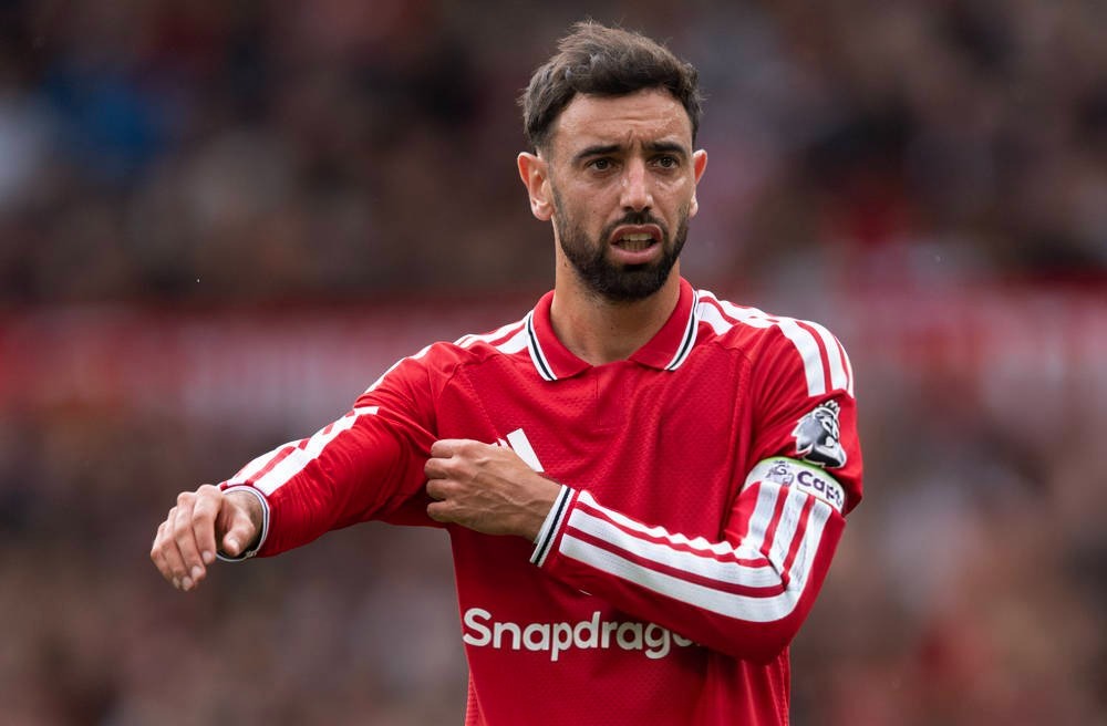 Bruno Fernandes perto de superar duas lendas do united contra o Everton