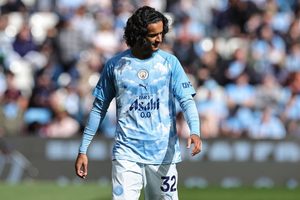 Ayyoub Bouaddi compared to Busquets after multi-million transfer to Man City.