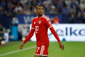 Florentino Pérez atento a futuro de Michael Olise no Bayern Munique