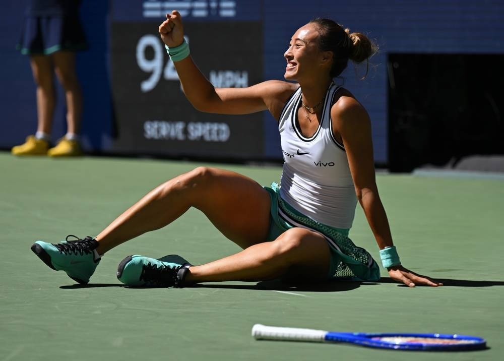 Elena Rybakina e Qinwen Zheng defrontam-se nos quartos no US Open 2026