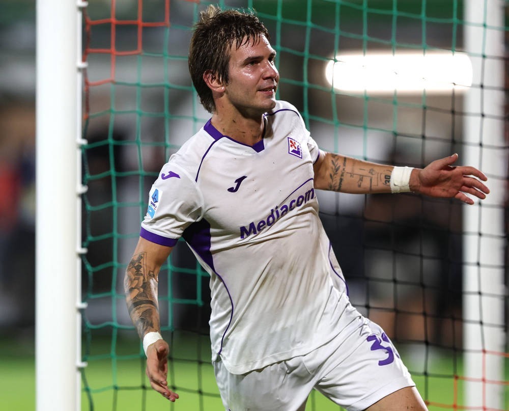 Mastantuono torna a fazer história com hat-trick na Fiorentina