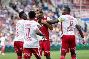 Monaco mantém liderança da liga 1 após empate com Strasbourg