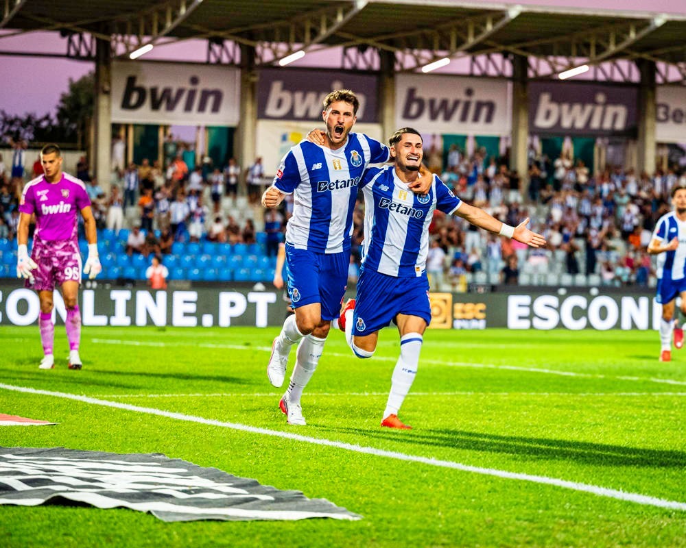 FC Porto sofre mas marca três golos de bola parada e vence Casa Pia