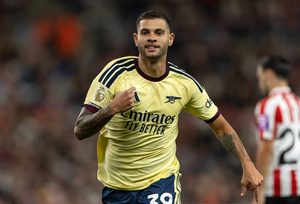 Bruno Guimarães decisivo no triunfo do Arsenal em Sunderland