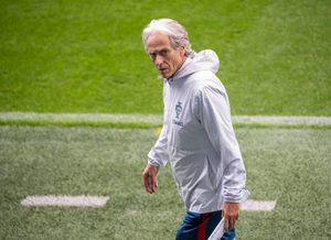 Jorge Jesus confirma plano de utilização de Cristiano Ronaldo na seleção