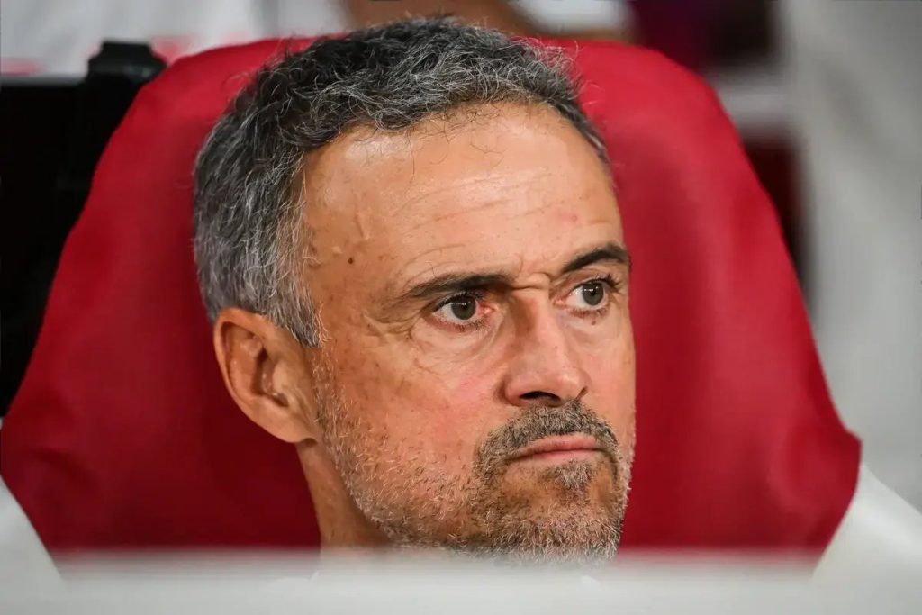 Luís Enrique revela que Barcola quis sair do psg por falta de minutos