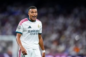 Mbappé marca e assiste em goleada inicial do Real Madrid