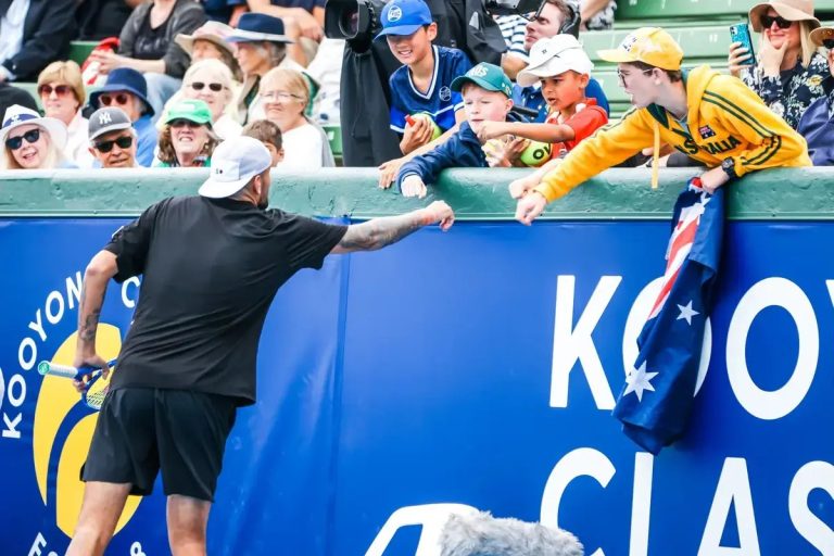 Nick Kyrgios returns after a short suspension for doping and causes controversy.