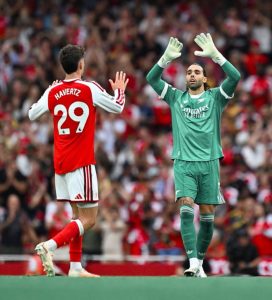 Arsenal stuns Chelsea with 2-1 comeback win at Emirates in early title test