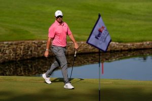 Rory McIlroy struggles at FedEx St Jude with putting woes costing him dearly