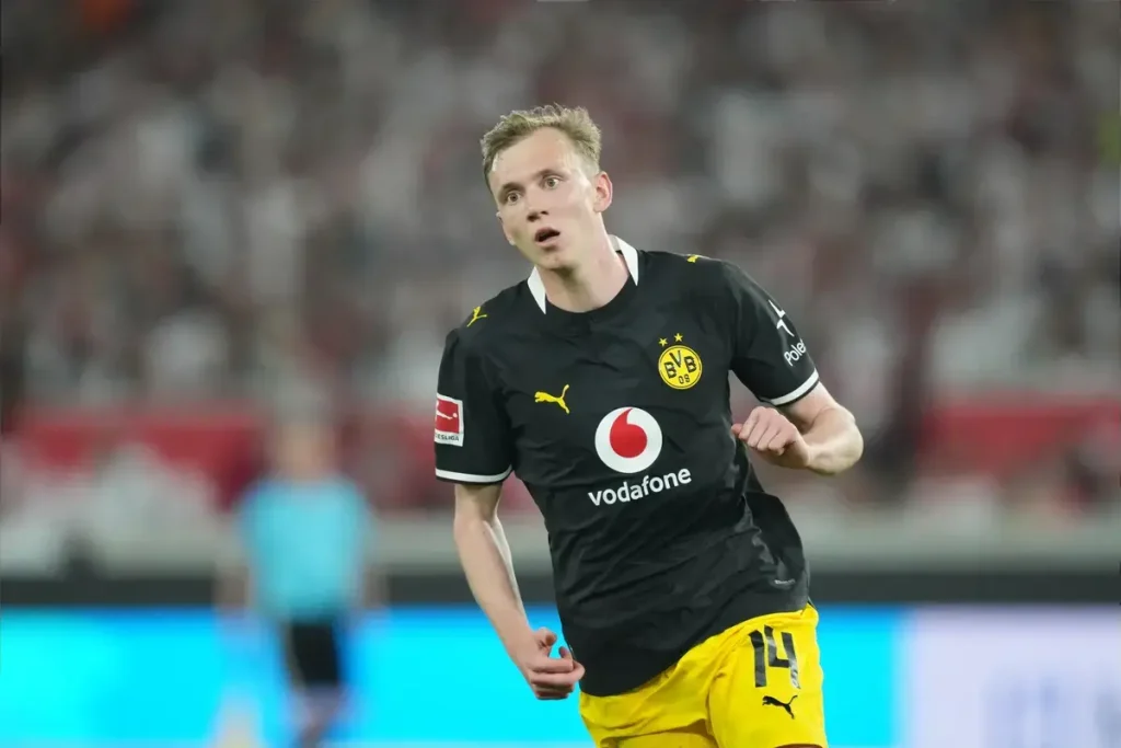 Arsenal targets Borussia Dortmund’s Maximilian Beier amid Man United and Tottenham interest