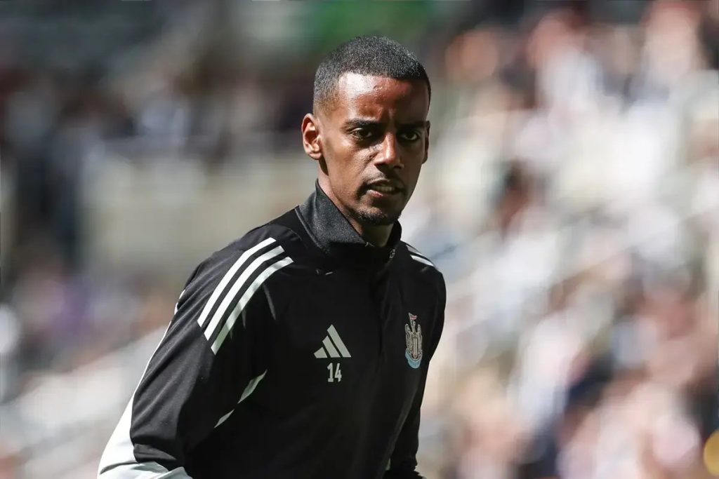 Alexander Isak returns to Newcastle as Liverpool visit in Premier League showdown