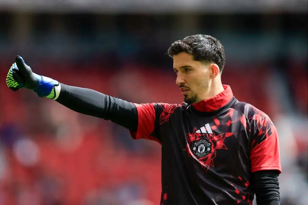 Altay Bayindir set to join Celta Vigo on loan from Manchester United