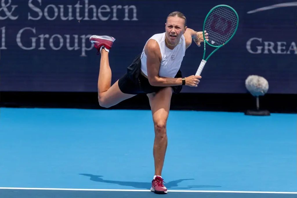 Amanda Anisimova knocks out Eala as Swiatek and Rybakina cruise into Cincinnati Open quarters