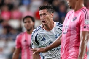 Antoine Griezmann and Robert Lewandowski shine in MLS debuts with Orlando City and Chicago Fire