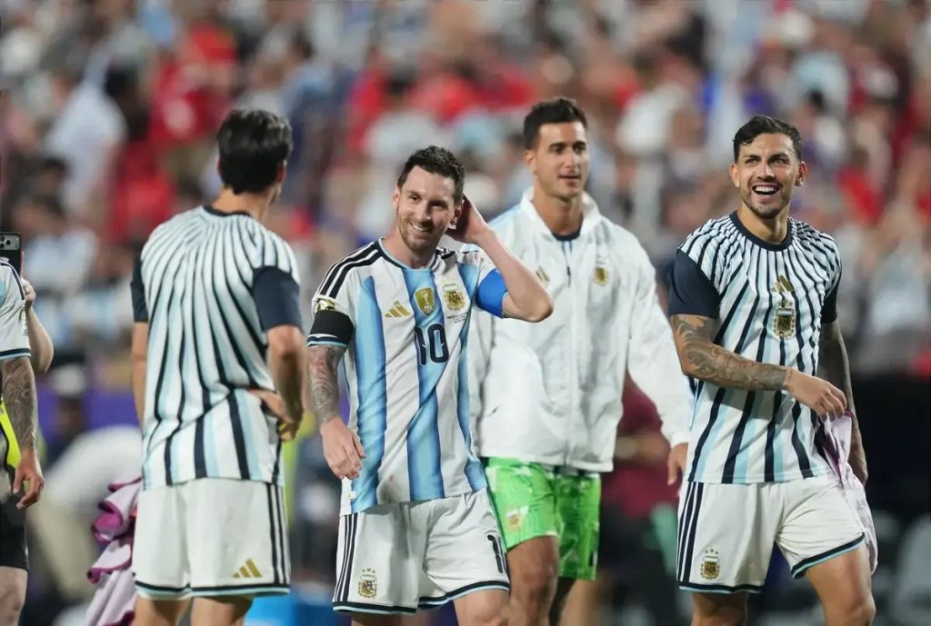 Argentina survives late chaos to beat Switzerland and face England in World Cup semi-final