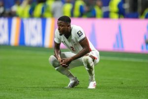 Arsenal agree personal terms with Ezri Konsa as £65m transfer nears completion